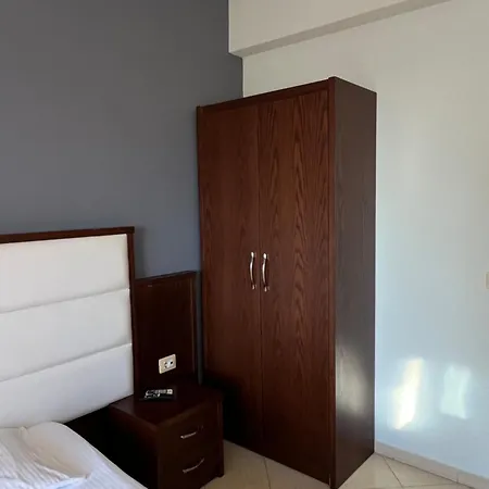 ホテル Prive Sarandë
