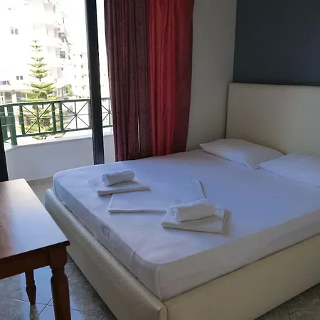 Prive 4*